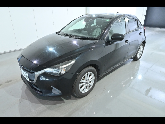 MAZDA DEMIO 2015
