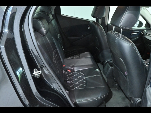 MAZDA DEMIO 2015