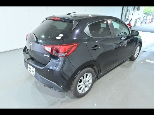 MAZDA DEMIO 2015