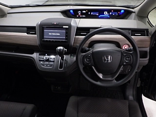 HONDA FREED 2022