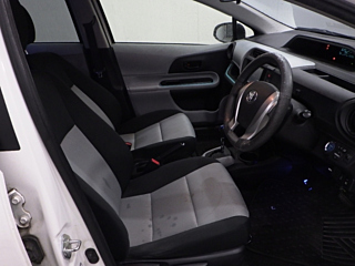 TOYOTA AQUA 2013