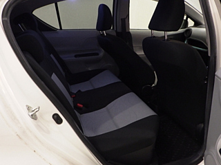 TOYOTA AQUA 2013