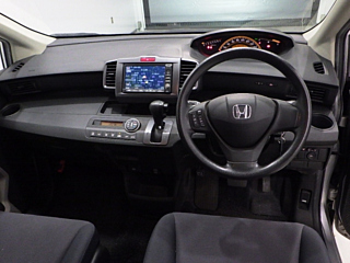 HONDA FREED 2008
