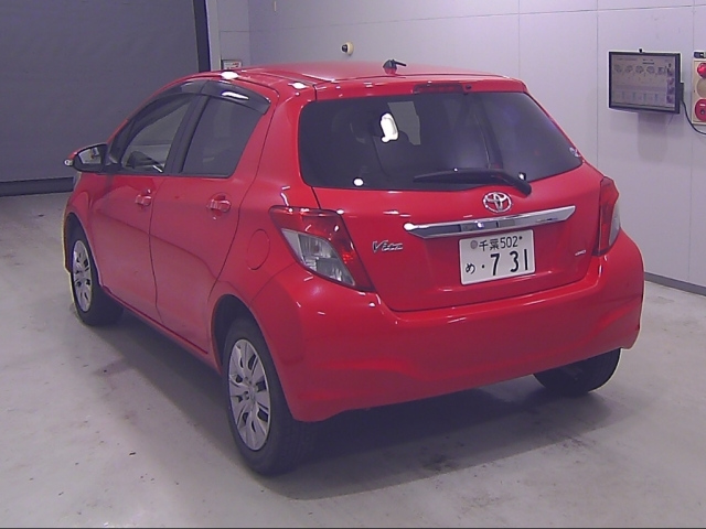 TOYOTA VITZ 2014