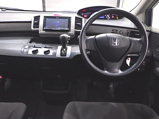 HONDA FREED 2012
