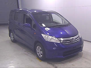 HONDA FREED 2012