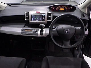 HONDA FREED 2010