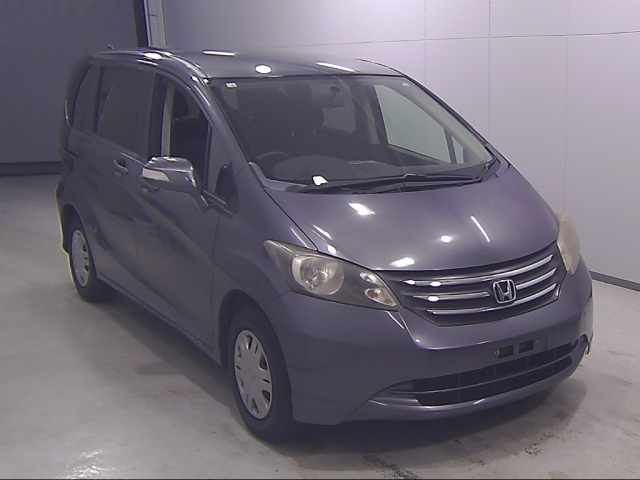 HONDA FREED 2010
