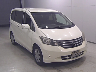 HONDA FREED 2011