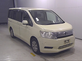 HONDA STEP WAGON 2010
