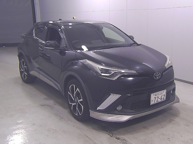 TOYOTA C-HR 2017
