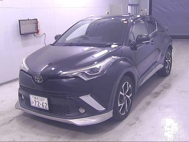 TOYOTA C-HR 2017