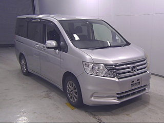 HONDA STEP WAGON 2012
