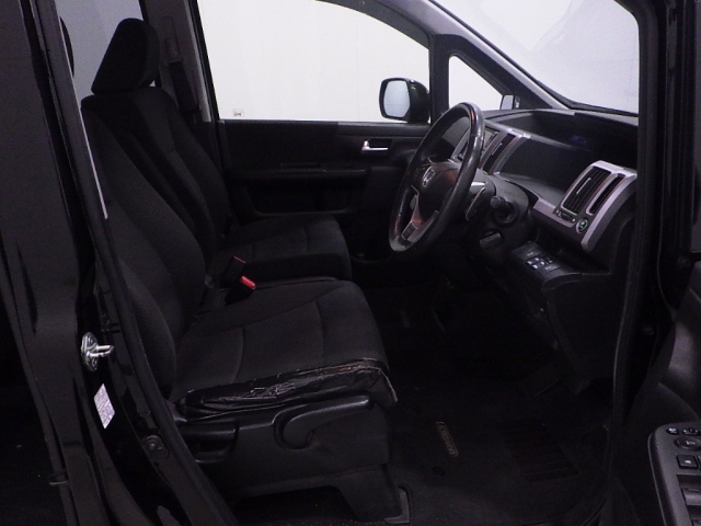 HONDA STEP WAGON 2012