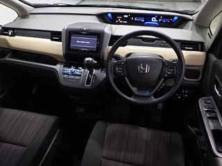 HONDA FREED 2019