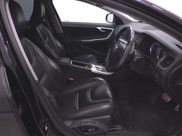 VOLVO S60 2012