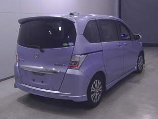 HONDA FREED 2012