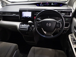 HONDA STEP WAGON 2015