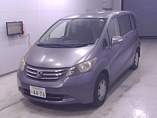 HONDA FREED 2010