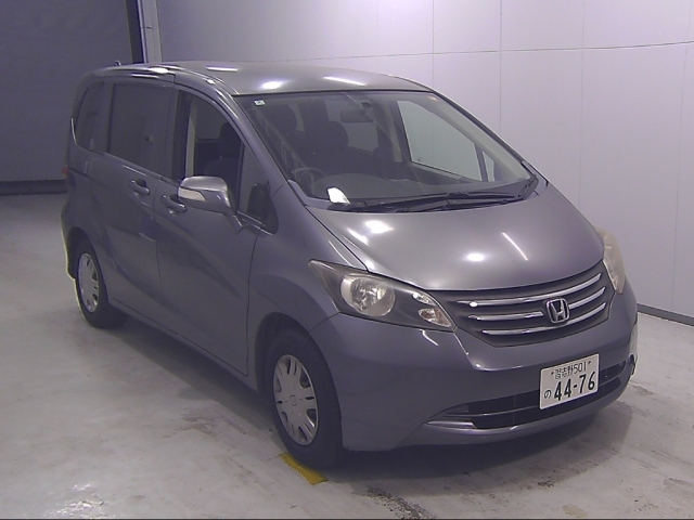 HONDA FREED 2010