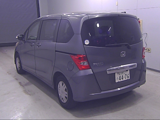 HONDA FREED 2010