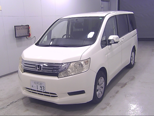 HONDA STEP WAGON 2010