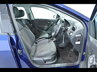 VOLKSWAGEN POLO 2012