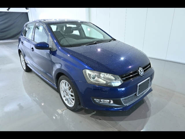 VOLKSWAGEN POLO 2012