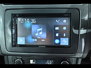 VOLKSWAGEN POLO 2012
