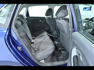 VOLKSWAGEN POLO 2012