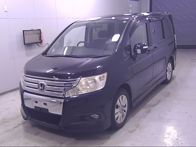 HONDA STEP WAGON 2010