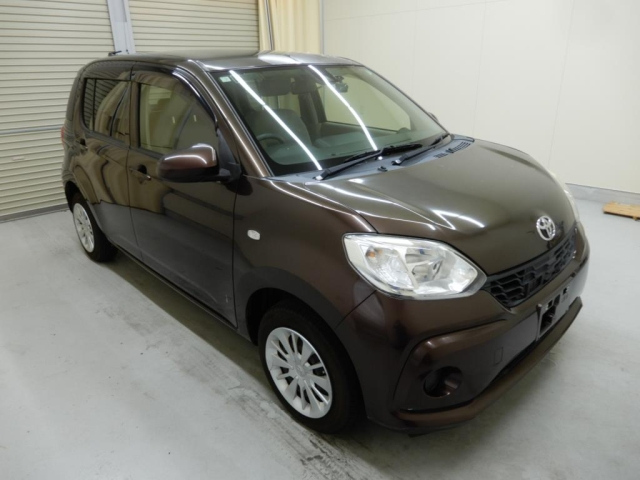 TOYOTA PASSO 2016