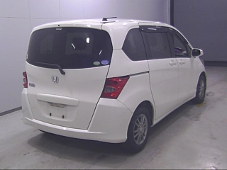 HONDA FREED 2010