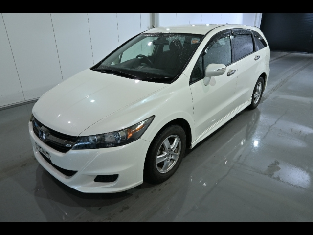 HONDA STREAM 2011