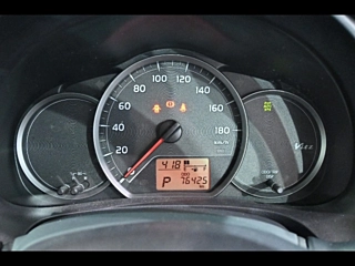 TOYOTA VITZ 2014