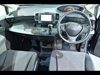 HONDA FREED 2010
