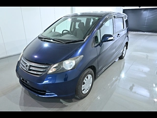 HONDA FREED 2010