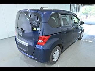 HONDA FREED 2010