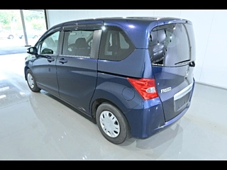 HONDA FREED 2010