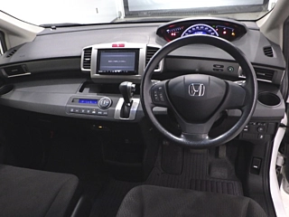 HONDA FREED 2015