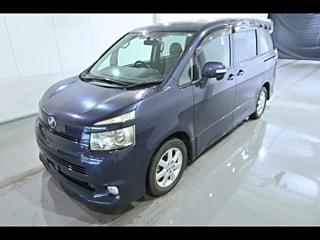 TOYOTA VOXY 2009