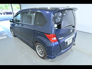 HONDA FREED 2009