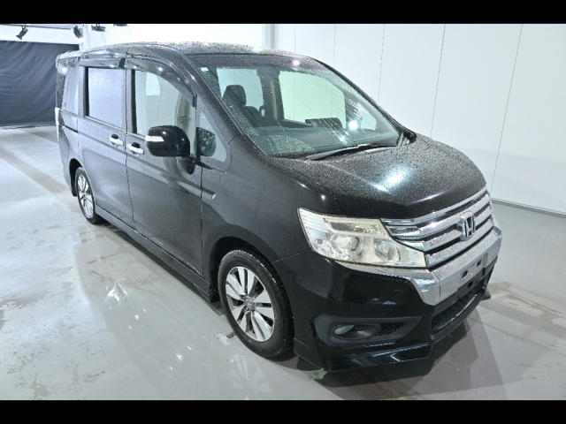 HONDA STEP WAGON 2012