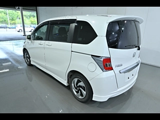 HONDA FREED 2016