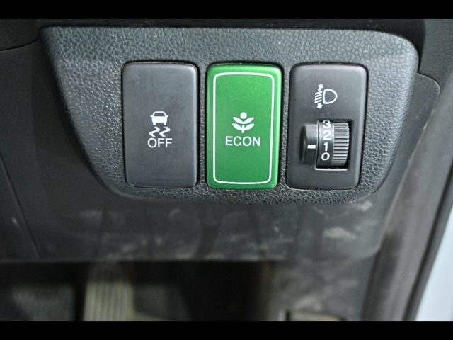 HONDA FIT SHUTTLE 2011