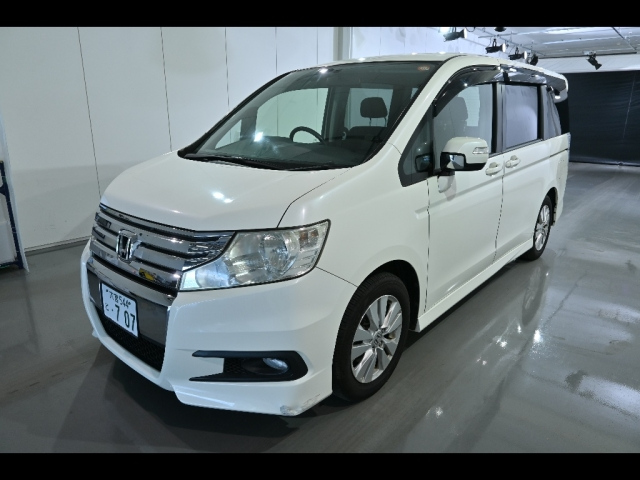 HONDA STEP WAGON 2012