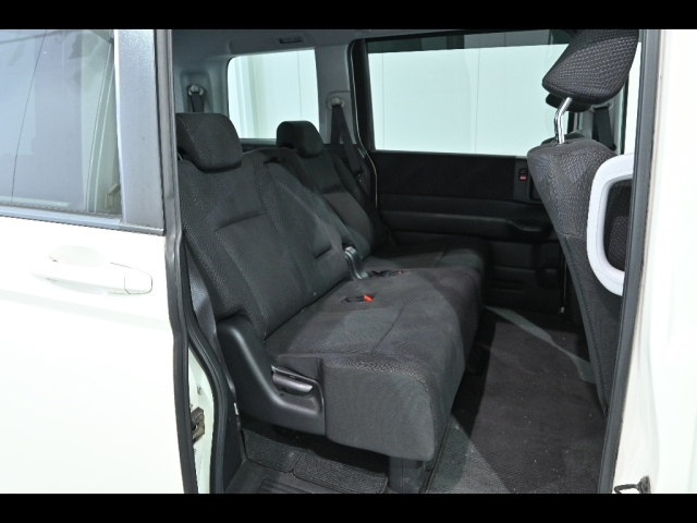 HONDA STEP WAGON 2012