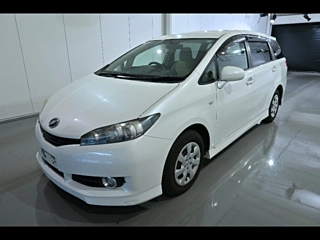 TOYOTA WISH 2010