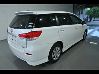 TOYOTA WISH 2010
