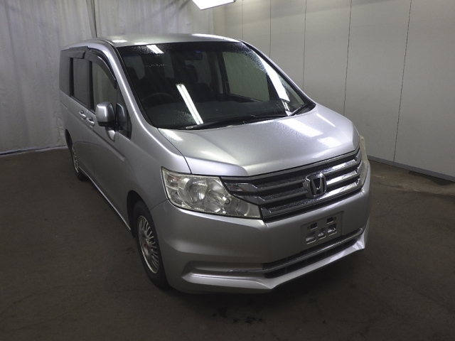 HONDA STEP WAGON 2014